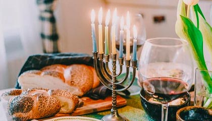 黄金潘达利亚宝箱现身商人列表,但究竟该如何解锁?