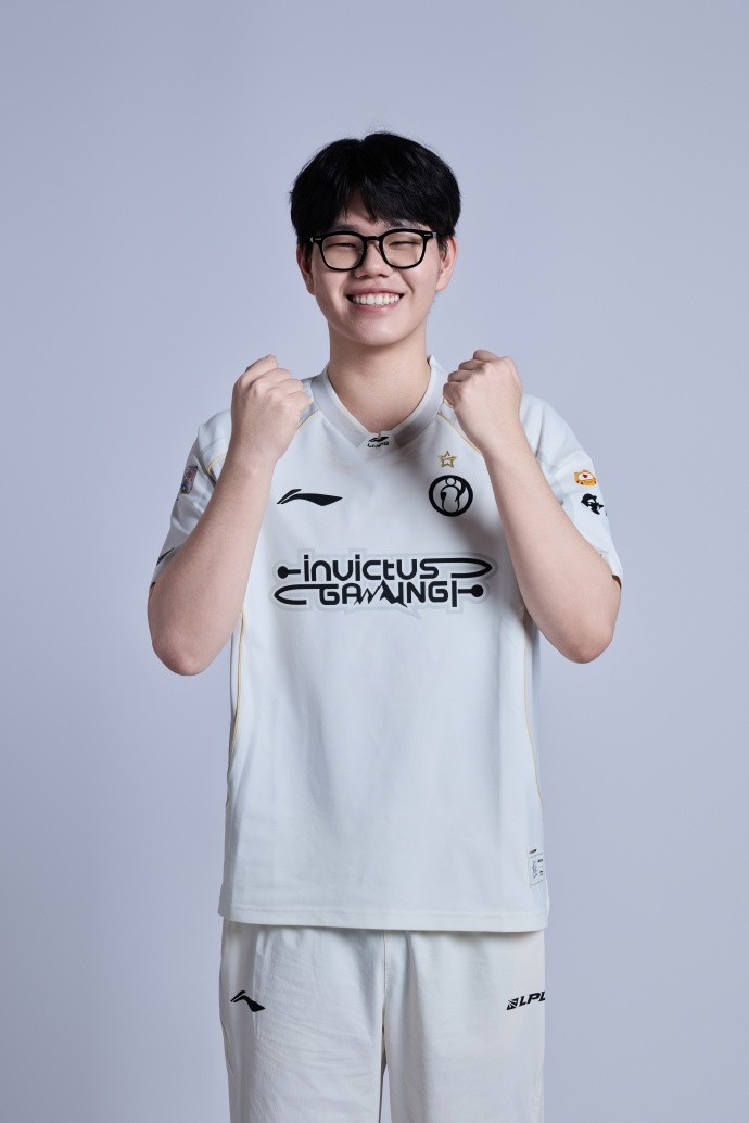 官方发布2026IG定妆照：極往开来，聚火成炬，破阵踏征途！